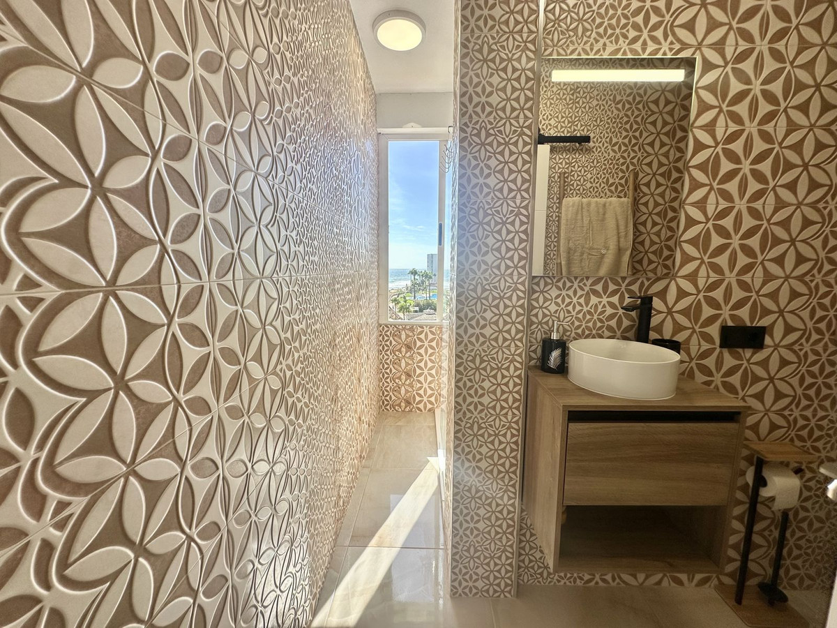 73583ce0b2ae0645da1034d58b9703bb - 36