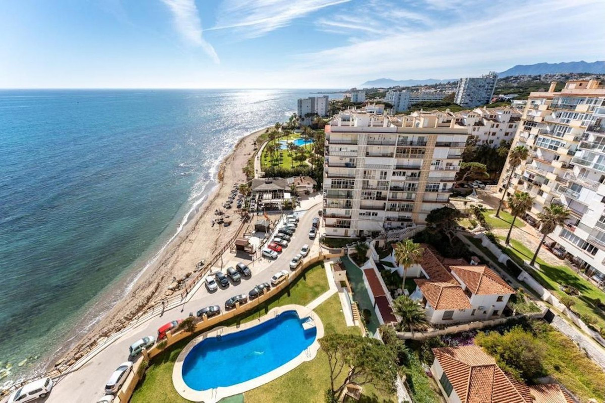 73583ce0b2ae0645da1034d58b9703bb - 43