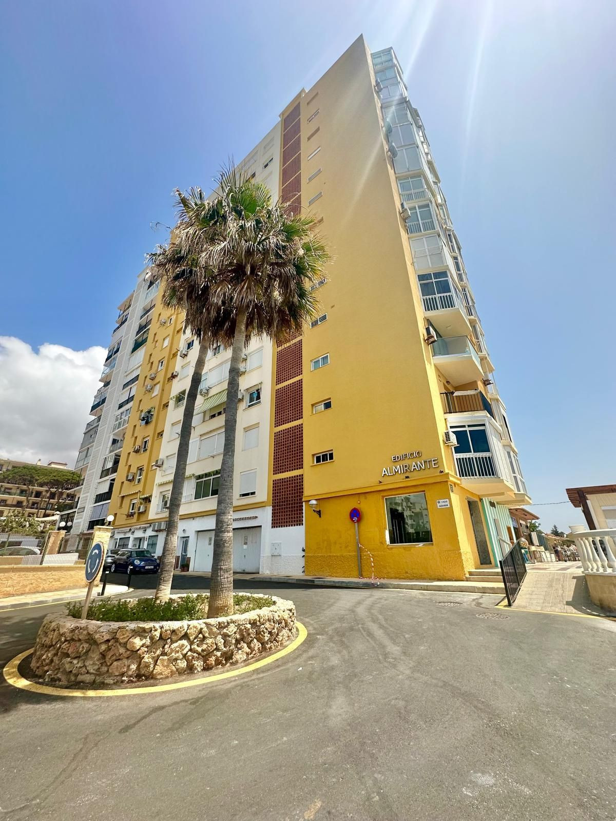 73583ce0b2ae0645da1034d58b9703bb - 53