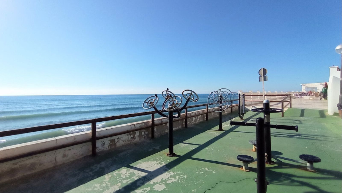 73583ce0b2ae0645da1034d58b9703bb - 56