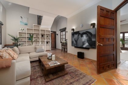 73a74ac9449fe7c13a0588ab165c6548 - 22