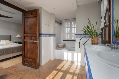 73a74ac9449fe7c13a0588ab165c6548 - 27