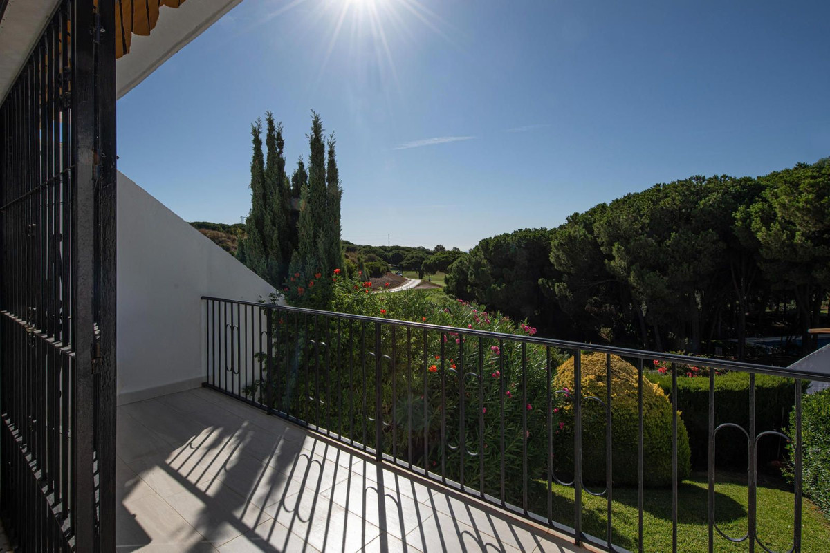 740a52ba5d13c2c383592034848662d3 - 10