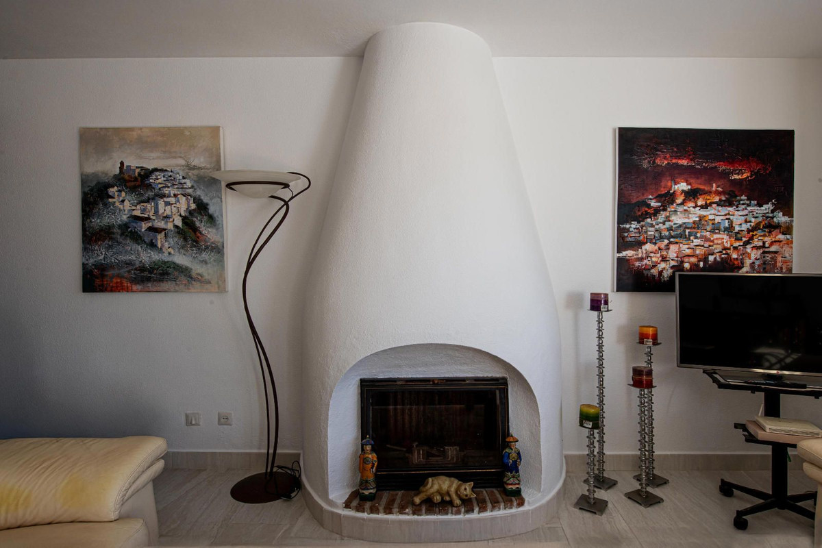 740a52ba5d13c2c383592034848662d3 - 14