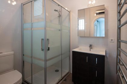 740a52ba5d13c2c383592034848662d3 - 28