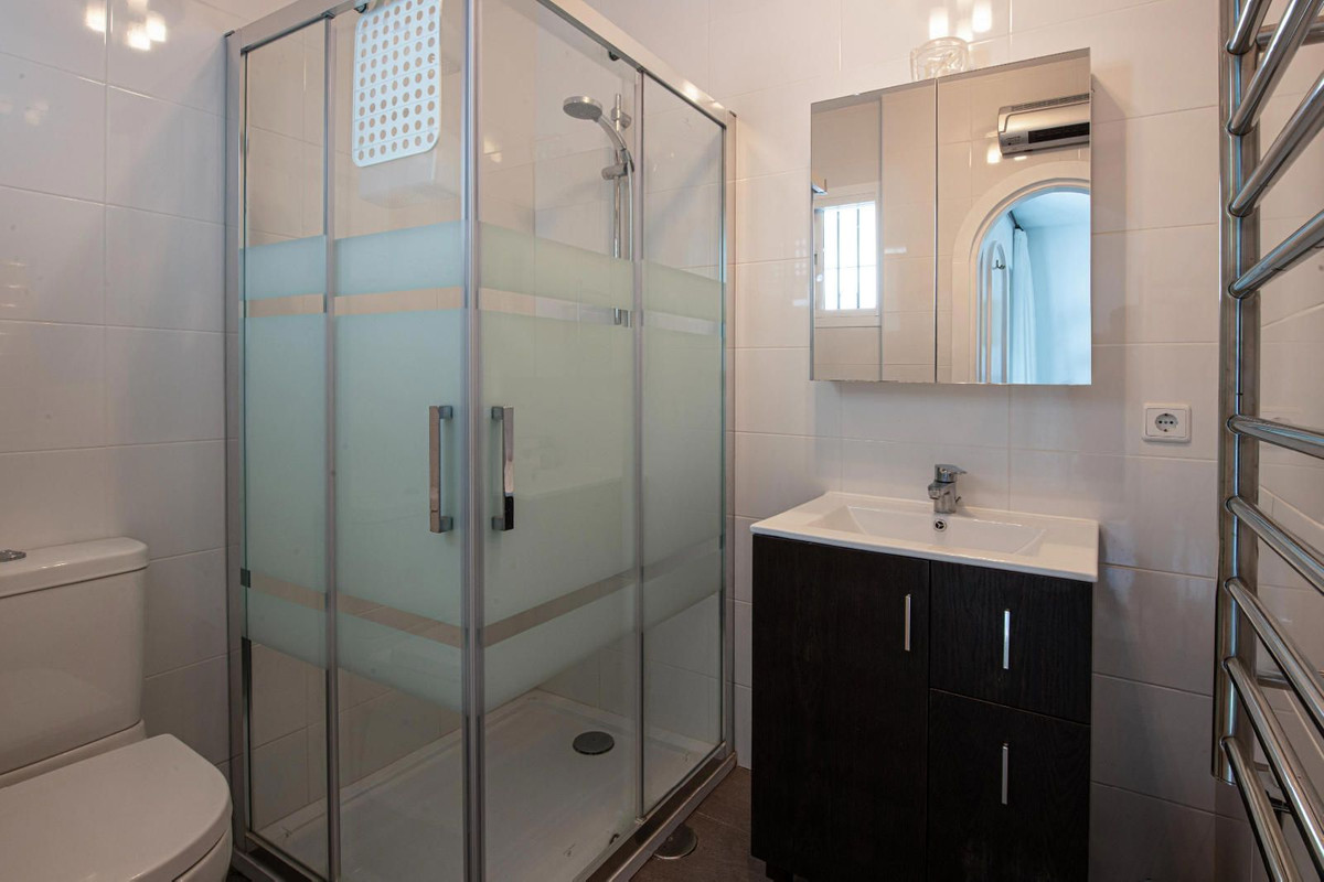 740a52ba5d13c2c383592034848662d3 - 28