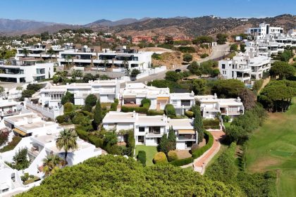 740a52ba5d13c2c383592034848662d3 - 30