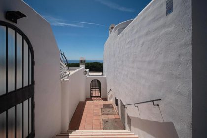 740a52ba5d13c2c383592034848662d3 - 33