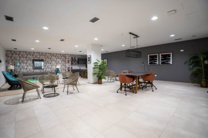 748f7f49a8f40320376515d95988fca0 - 30