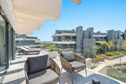 74bffe3b76b2b8efd421c0c7b77cbd74 - 21