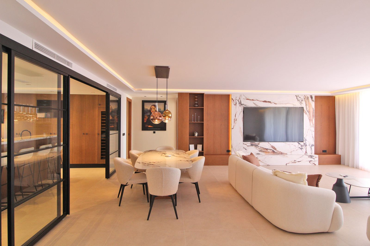 752d8868db0a4dd0c210513a581baea6 - 26