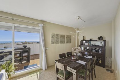 7561b86e87f1c2ae0f1dfab01f375e06 - 24