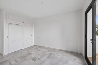 75a6c6cf790f74729878b19352a1dde7 - 10