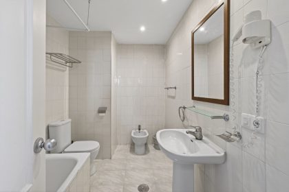 75a6c6cf790f74729878b19352a1dde7 - 18