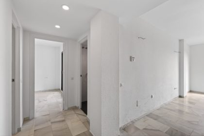 75a6c6cf790f74729878b19352a1dde7 - 9