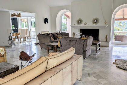 75b441769d96c92ac51fa0e0cc751443 - 11