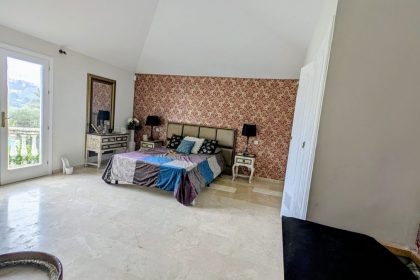 75b441769d96c92ac51fa0e0cc751443 - 26