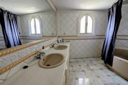 75b441769d96c92ac51fa0e0cc751443 - 30