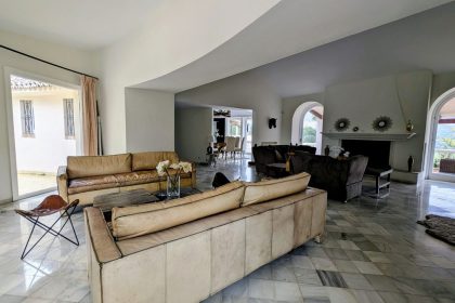 75b441769d96c92ac51fa0e0cc751443 - 8