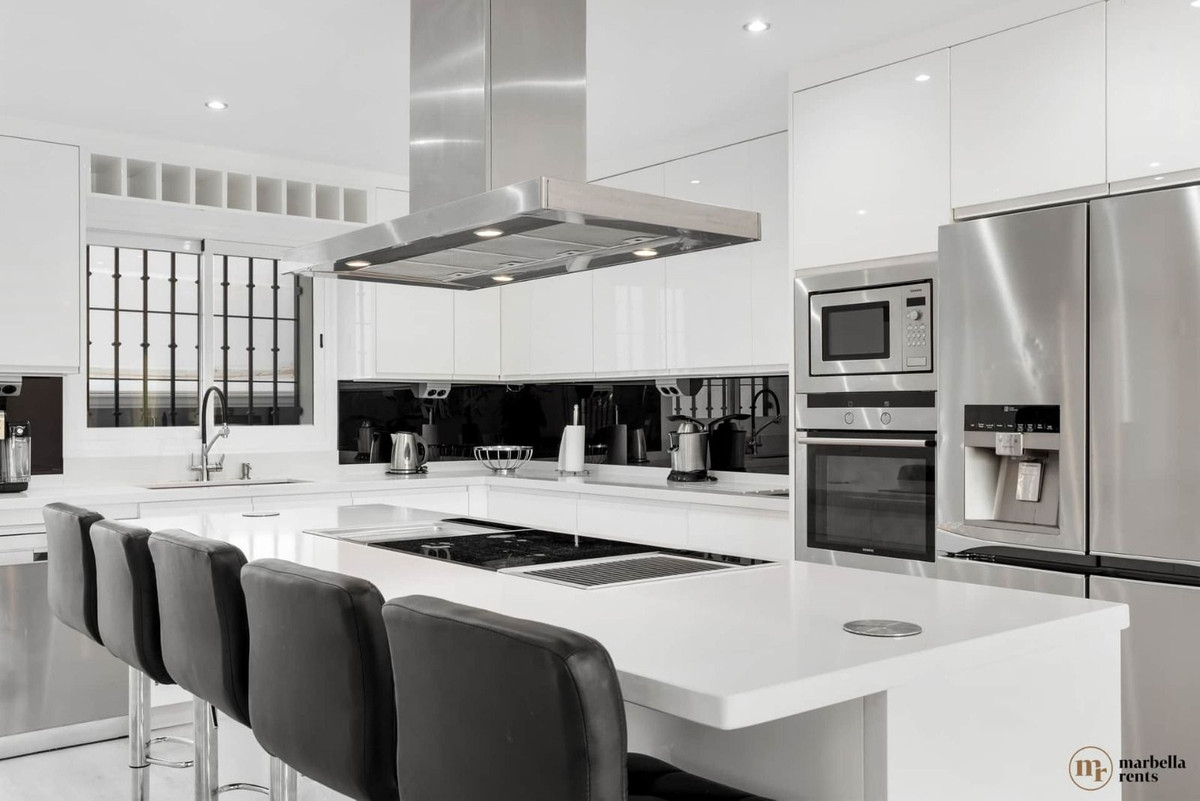 760aa29950c4e52674c818692fdf273e - 81