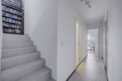 7615f5c231e32fe99e0521becd62f928 - 23