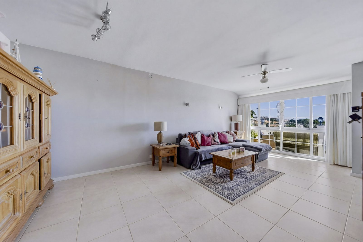 7615f5c231e32fe99e0521becd62f928 - 8