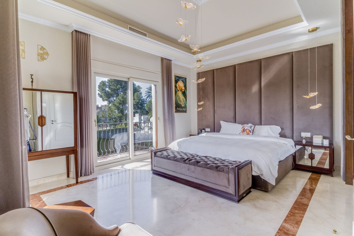 76762b8ecb43e6ebd3be9c5df784ceea - 11