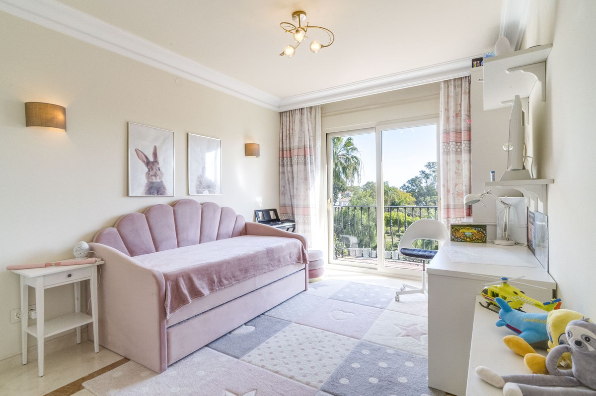 76762b8ecb43e6ebd3be9c5df784ceea - 17