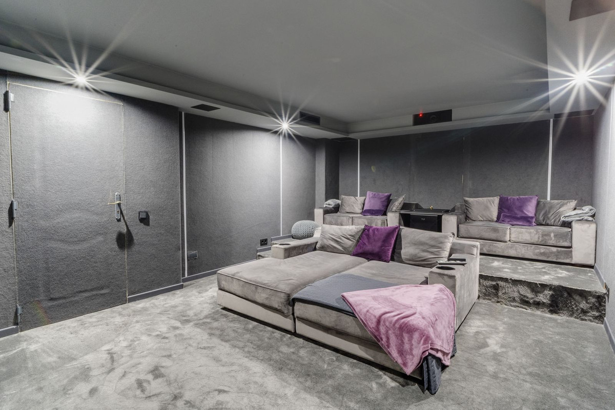 76762b8ecb43e6ebd3be9c5df784ceea - 26