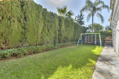 76762b8ecb43e6ebd3be9c5df784ceea - 27