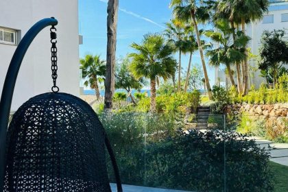 76c1982de05465d1a4809c35716c0d0c - 12