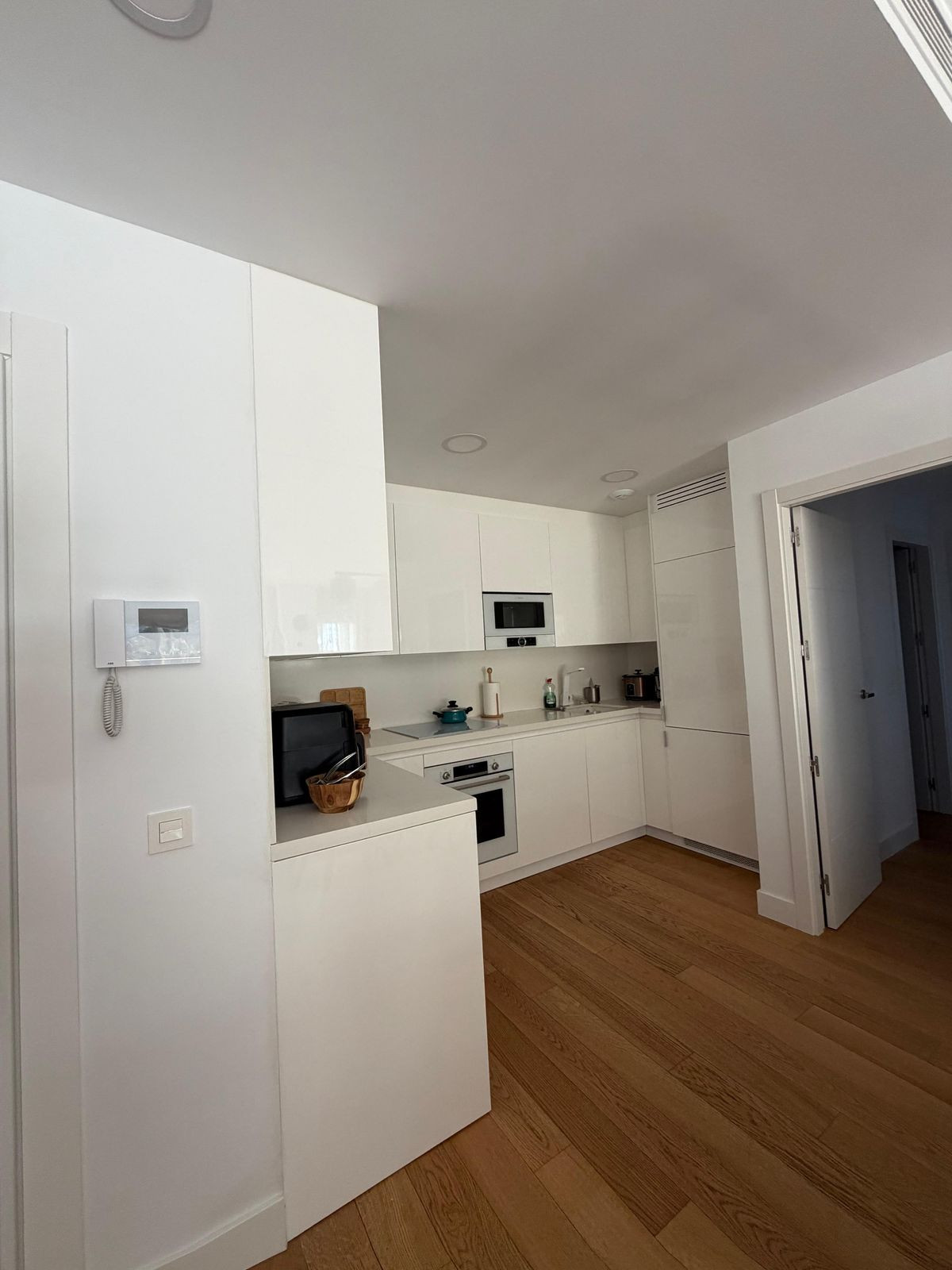 76c1982de05465d1a4809c35716c0d0c - 5