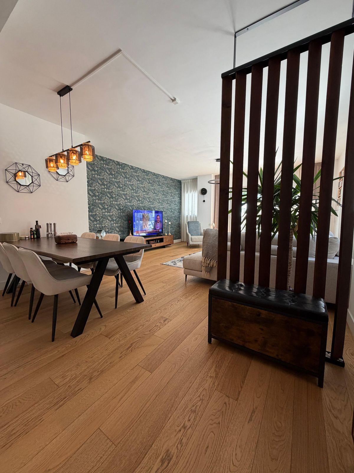 76c1982de05465d1a4809c35716c0d0c - 6