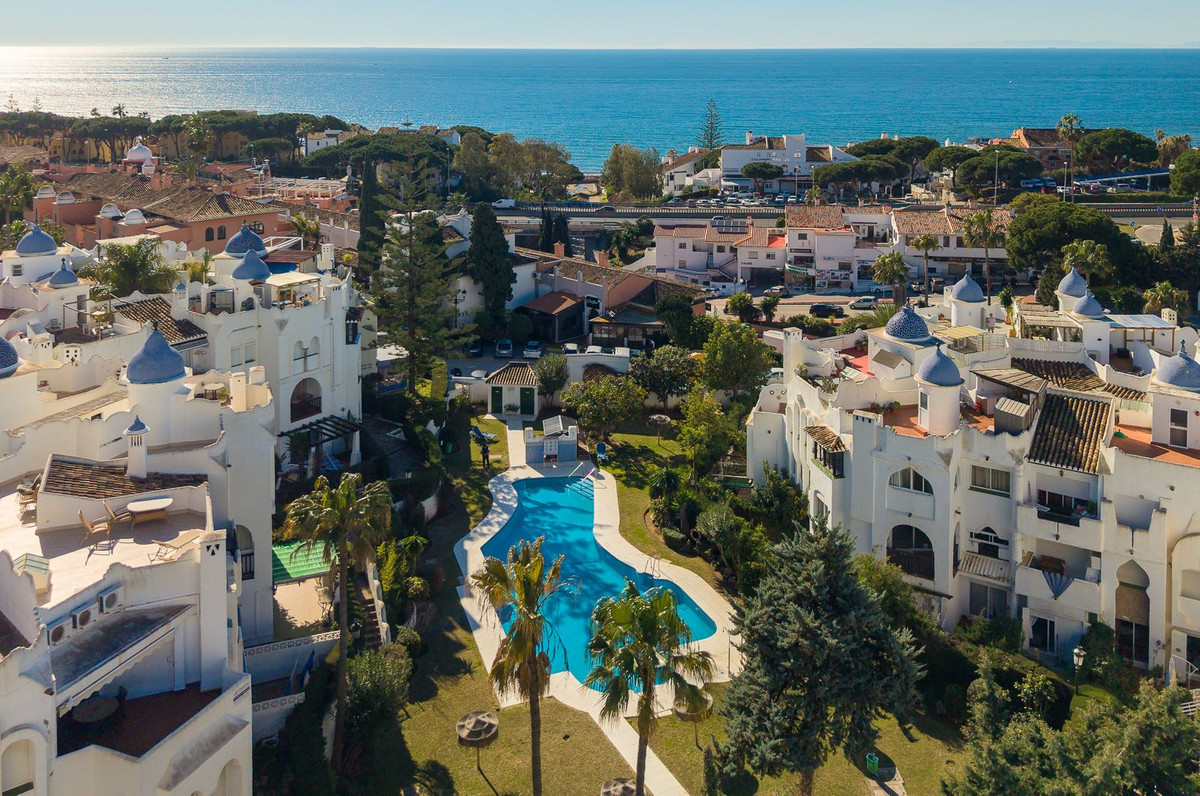 76da066d166ef4586c0f306acaa243dd - 15