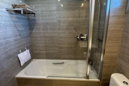 770fd655b26ec734b7750cb4b7fc1e71 - 18