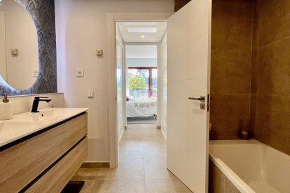 7744336b48350bf8aa383bb939e67490 - 23