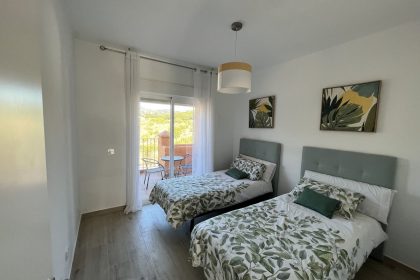 776698f4bf5ca9eee39862458a2d7ab0 - 15