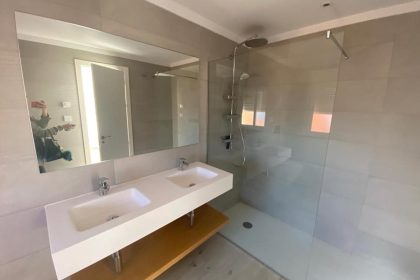 776698f4bf5ca9eee39862458a2d7ab0 - 18