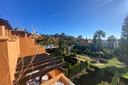 776698f4bf5ca9eee39862458a2d7ab0 - 9