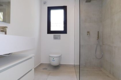 77e81647e43adf28c39e07698671d8ea - 33