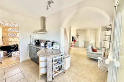 783b6e9b1ed9ee3899e60c3d6a26c325 - 30