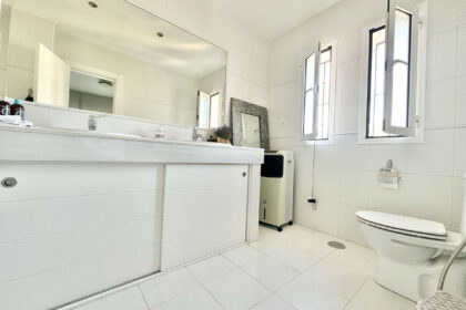 783b6e9b1ed9ee3899e60c3d6a26c325 - 47