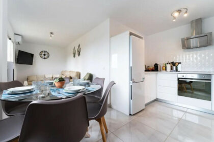 783b6e9b1ed9ee3899e60c3d6a26c325 - 53