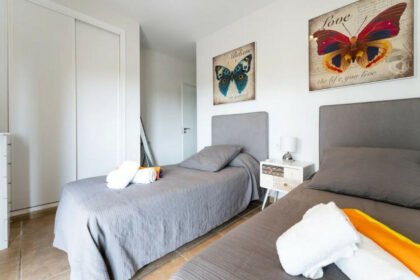 783b6e9b1ed9ee3899e60c3d6a26c325 - 70