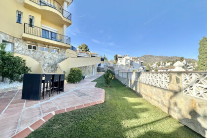 783b6e9b1ed9ee3899e60c3d6a26c325 - 90