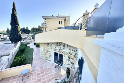 783b6e9b1ed9ee3899e60c3d6a26c325 - 93