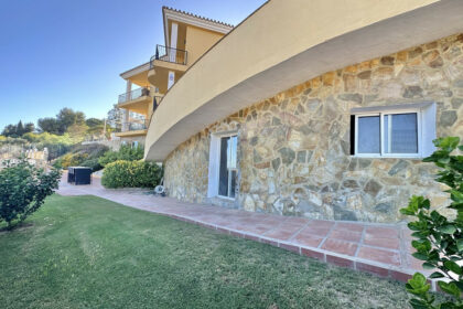 783b6e9b1ed9ee3899e60c3d6a26c325 - 97