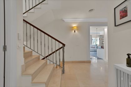 78eaed21e41ee587b4123351a620d6c9 - 26