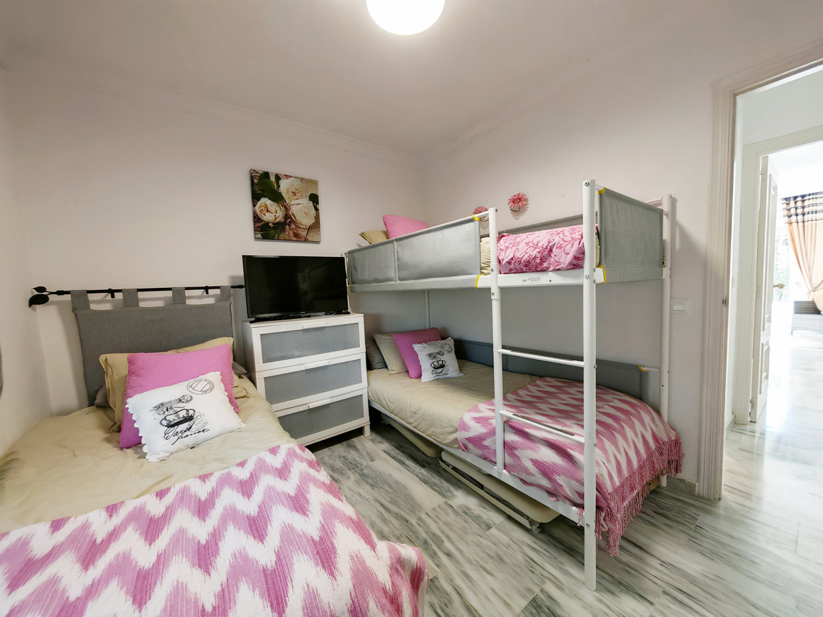 7929ecd8d6e44b1d66a7f6a2094954c5 - 10