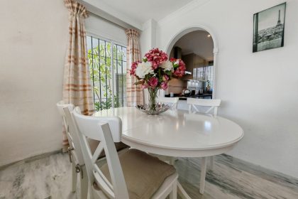 7929ecd8d6e44b1d66a7f6a2094954c5 - 3